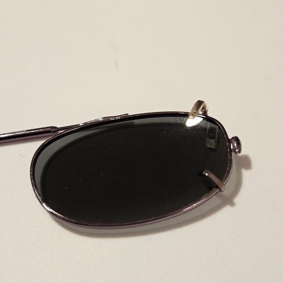CLIP ON SUNGLASSES see measures and Clips - Picture 7 of 9